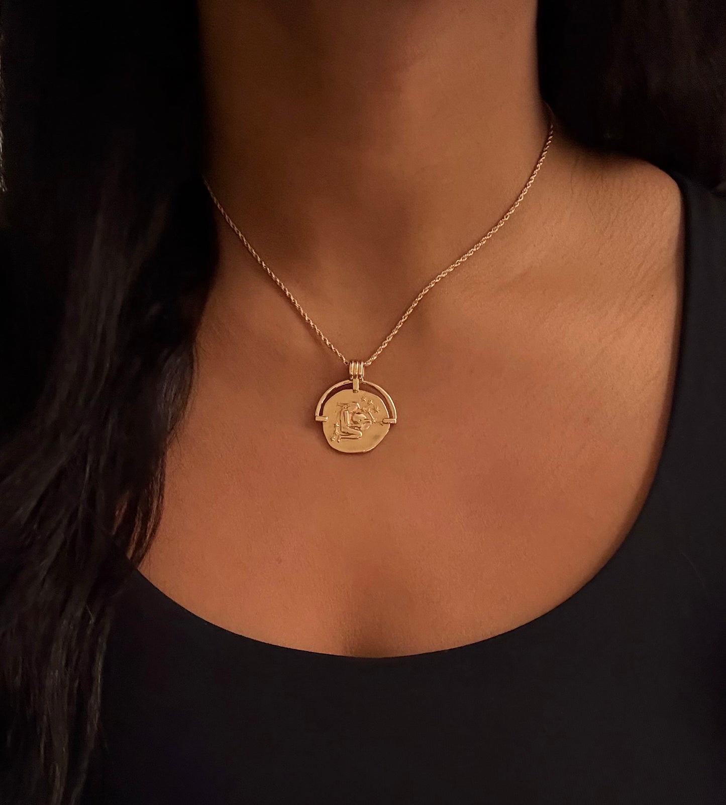 Aquarius Necklace – Vintage Zodiac